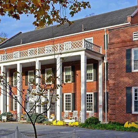 The Country Inn Of Berkeley Springs-3