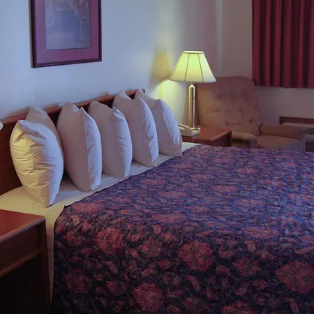 Rainbow Motel-3