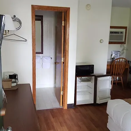 Budget Host Inn-3