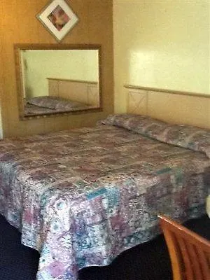 Golf View Motel-3