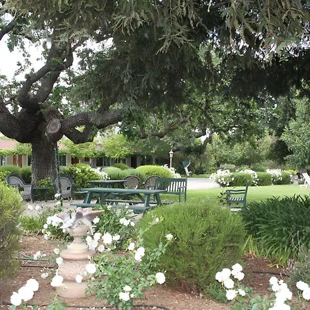 Meadowlark Inn-2