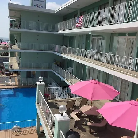 Four Winds Condo Motel-2