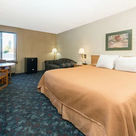 Travelodge Dayton Airport-2