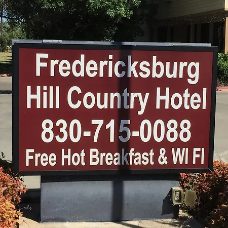 Fredericksburghillcountryhotel-2