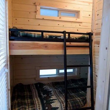 Leavenworth Camping Resort Cottage 5-2