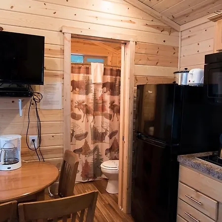 Leavenworth Camping Resort Cottage 7-2