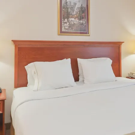 Baymont By Wyndham Portage-2