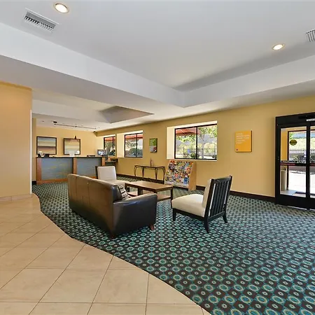 Motel 6 San Diego - Mission Valley-3