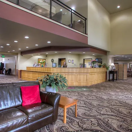 Quinault Sweet Grass Hotel-2