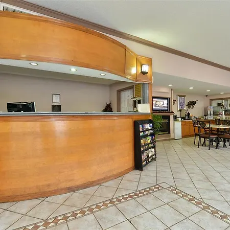 Rodeway Inn-2