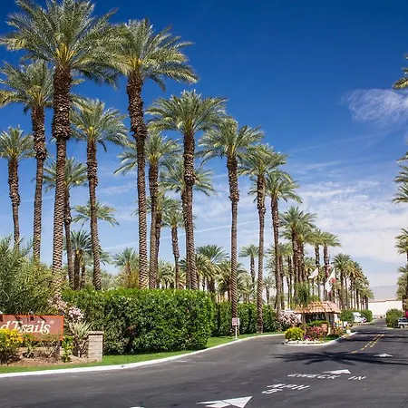 Palm Springs Camping Resort Cabin 3-3