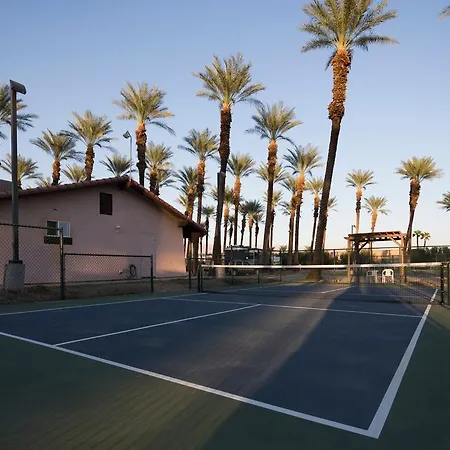 Palm Springs Camping Resort Cabin 3-2