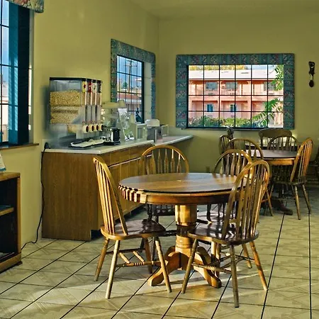 Magnuson Hotel Adobe Holbrook-2