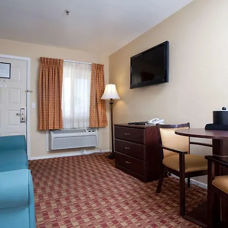 Red Lion Inn & Suites Cathedral City Palm Springs-2