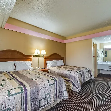 Travelers Inn Midwest City-3