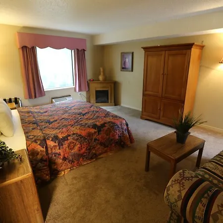 Ozark Swiss Inn-2