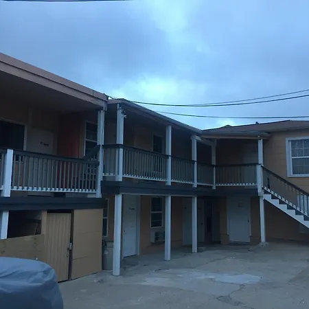Surf Motel And Apartments-2
