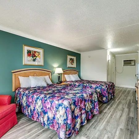 Sea Hawk Oceanfront Motel-3
