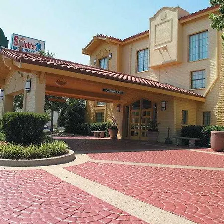 Baymont By Wyndham Tulsa Broken Arrow-3