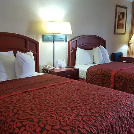 Days Inn By Wyndham Tallahassee-Government Center-2