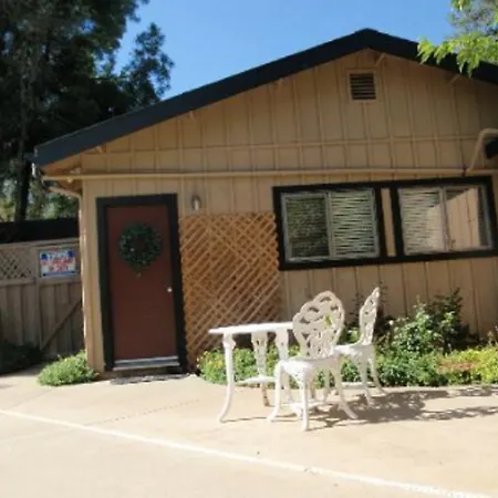 Yosemite Bed And Breakfast-2