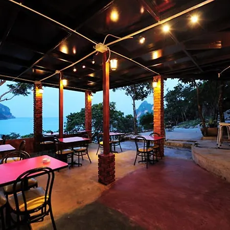 Phuphaya Seaview Resort - Adult Only-3