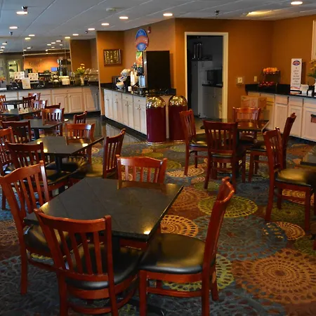 Baymont By Wyndham South Haven-3