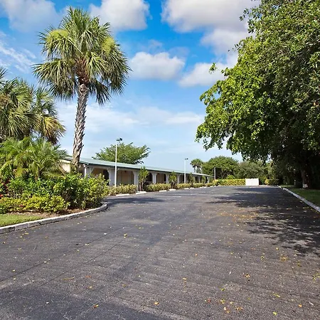 Tequesta Palms Inn-2