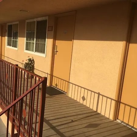 Americas Best Value Inn-2