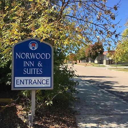 Norwood Inn And Suites Chaska-2