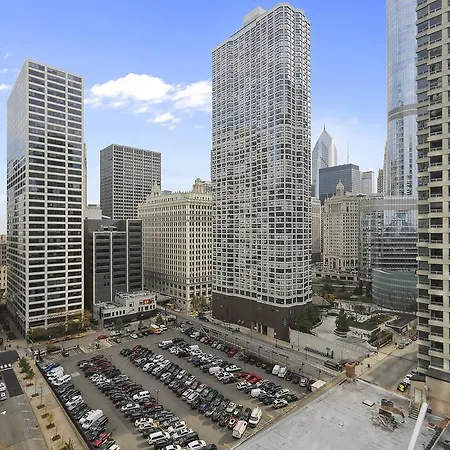 Bridgestreet At State And Grand-2
