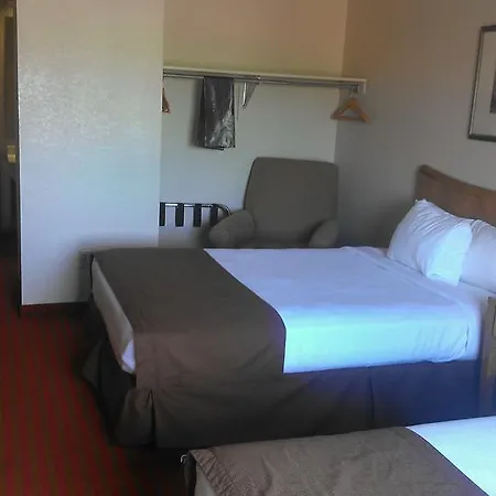 Village Inn Motel-3