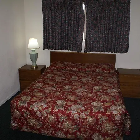 Howard Johnson Tulsa-2