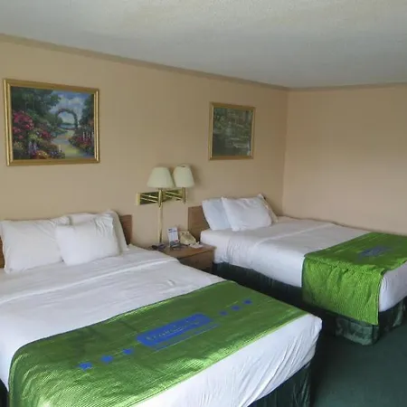 Super 8 By Wyndham Des Moines-3