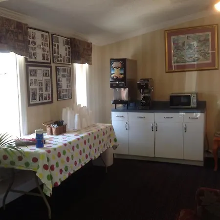 Knights Inn - Cayce-2