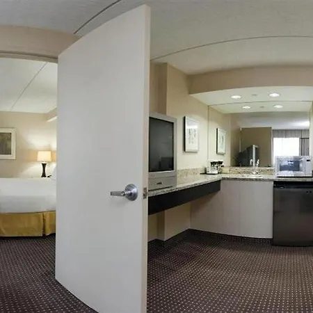 Holiday Inn Express Chicago-Palatine/North Arlington Heights-3