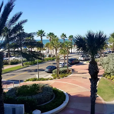 Seaside Inn & Suites-3