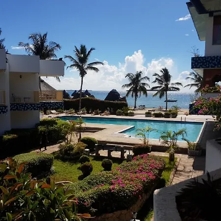 Beachcomber Hotel And Resort-2