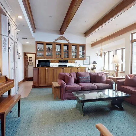 Plaza Lodge-3