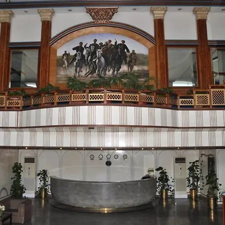 Dreamland Hotel-3