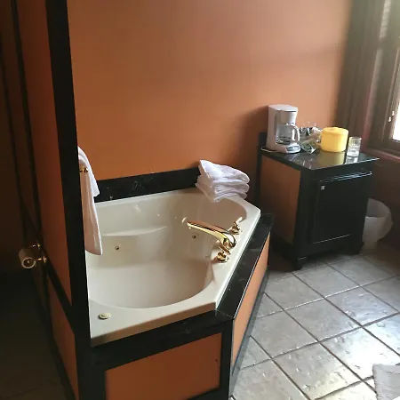 Main Street Bed & Breakfast-3