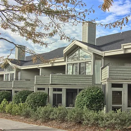 Pointes North Inn-2