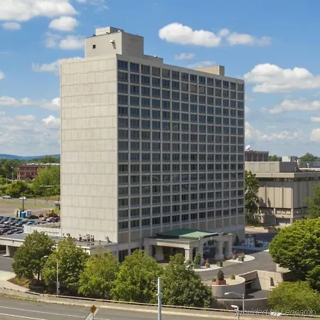 Red Lion Hotel Hartford-3