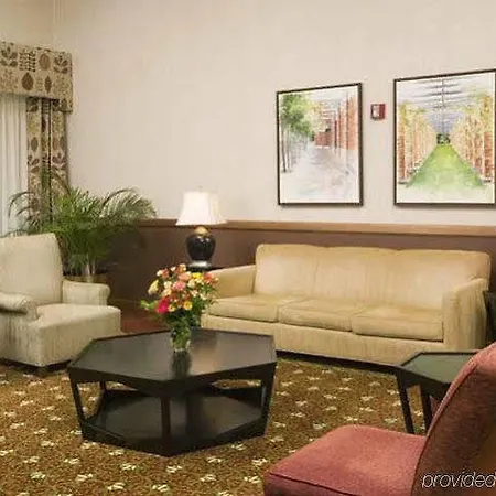 Rodeway Inn Akron-3