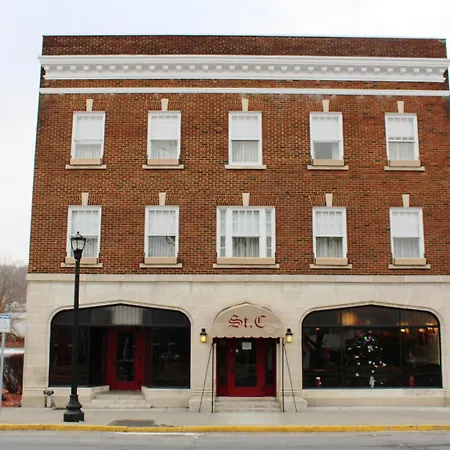 St Charles Hotel Downtown Hudson-2