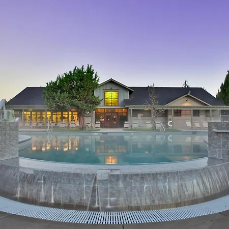 The Lodge At Eagle Crest-3