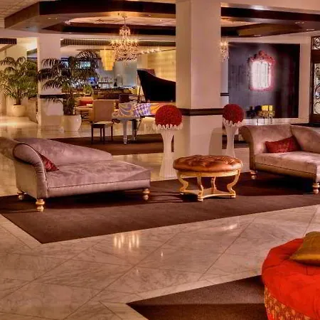 Royal Resort-2