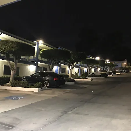King Lodge Motel-2