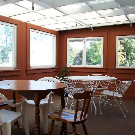 Mohican Motel-2