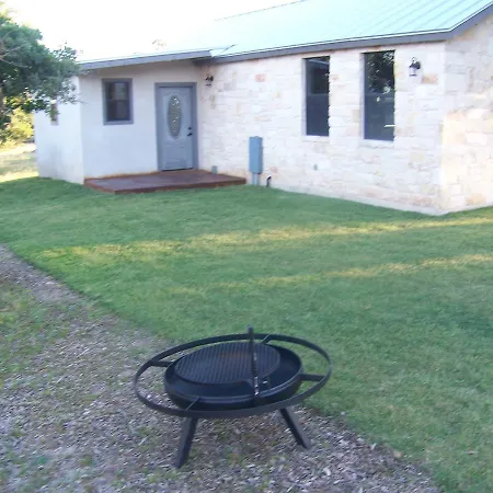 Breezy Hills Cottages - Hill Top Cottage-3